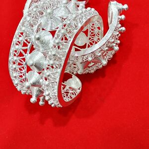 贵州苗族侗族银饰手镯掐丝开口镯子新款广西少数民族舞蹈演出配饰