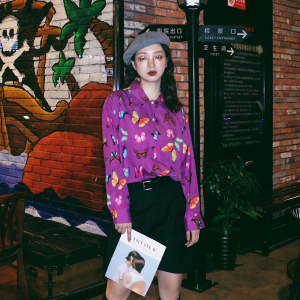 小懒原创设计 港风复古紫色蝴蝶印花长袖花衬衫女上衣宽松迪斯科