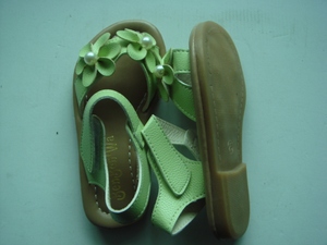 女式儿童凉鞋一双 25码 特价2折处理包邮 仅此一双现货实物拍摄