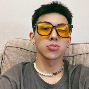 新款暴龙02复古透明黄色墨镜男士潮牌ins网红开车大脸防紫外