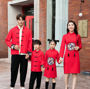 一家三口亲子装中国风唐装汉服秋冬新款2019母女装旗袍过年全家福