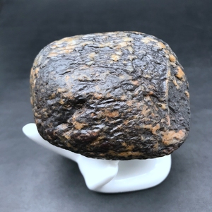 平云阁新疆哈密巴里坤黑天宝精品黑金刚石铁陨石天然原石小摆件-1