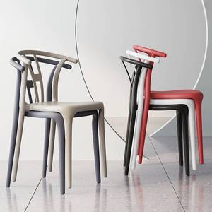 塑料椅子大人家用加厚现代简约书桌牛角凳子靠背户外胶椅北欧餐椅