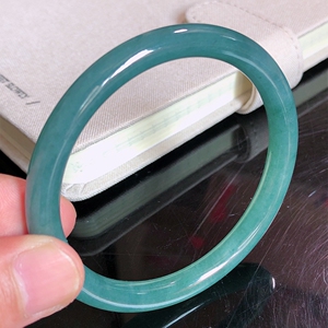 58mm圈口天然翡翠a货冰种冰透起胶蓝水圆条手镯无纹裂29.48g