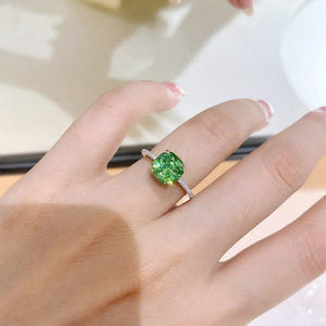 绿野仙踪~薄荷绿钻石项链轻奢碧玺仿真2.5克拉枕形绿钻高碳钻戒指