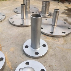 厂家定做304不锈钢管连接法兰短接加长钢管圆法兰方法兰焊接管道