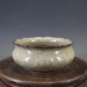 宋官窑风化釉鼓钉花口笔洗古董古玩仿古瓷器摆件老货五大名窑收藏