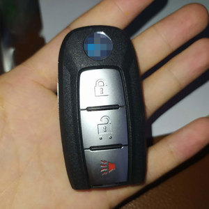 适用于启辰t70t90 d60智能卡遥控器汽车钥匙一键启动芯片电池外壳