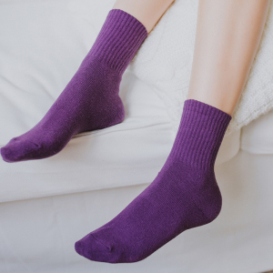 紫色袜子纯棉