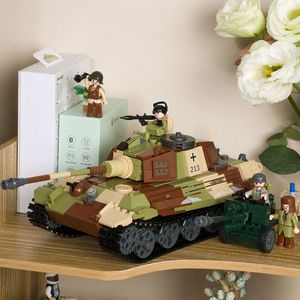 小鲁班二战重型坦克积木德国军事系列虎王虎武组装玩具模型拼图男