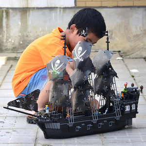 乐高积木男孩子拼装组装玩具黑珍珠号加勒比海盗船系列战舰模型