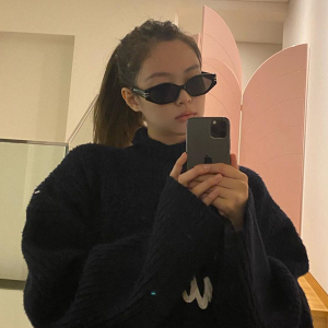 2022gm新款jennie明星同款墨镜潮酷感凹造型显脸小太阳镜