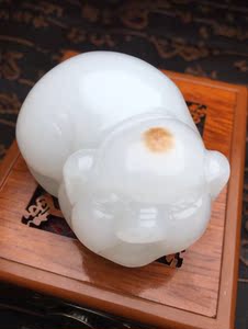 小猪手把件玉石