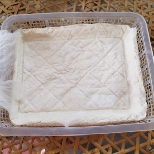 包邮 正宗台州白水洋豆腐 烟熏味 酒店鲜豆腐卤豆腐 每筐3斤左右