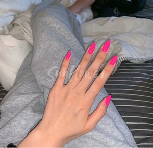 小葵/ins欧美光疗美甲成品 蹦迪荧光粉亮面尖头 手工假指甲贴片