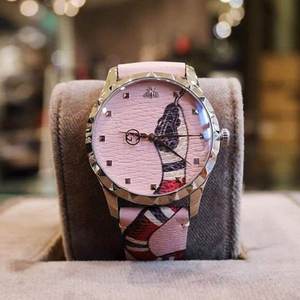 代购正品gucci古奇女表粉色蛇形印花时尚皮带石英手表 ya1264083