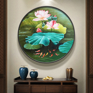新中式手绘玄关装饰画客厅背景墙壁画餐厅圆形挂画荷花九鱼图油画
