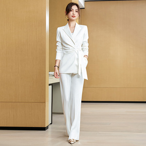 白色西装套装女春时尚高级感韩版设计感小众炸街大牌总裁职业装夏