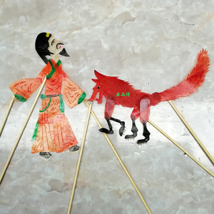 陕西皮影戏表演道具 人偶东郭先生和狼 带棍双面可转身牛皮材质