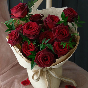 黑巴克丝绒玫瑰花束包装纸复古红玫瑰氛围包花纸花艺高级艺术纸