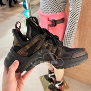 咚咚遥全球购|lv/路易威登老花老爹鞋