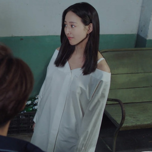 欧洲不说再见欧可欣张钧甯同款白衬衫连衣裙吊带露肩宽松衬衫裙