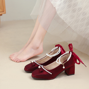 婚鞋女性感珍珠2022秋季款新娘鞋粗跟不累脚红色高跟鞋秀禾服单鞋