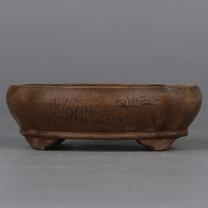 文革名家顾绍培制款宜兴紫砂雕山青水秀山水纹海棠异形小菖蒲花盆