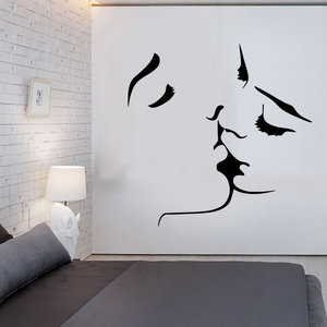 ins风情侣亲吻温馨浪漫墙贴纸创意房间布置卧室床头装饰墙壁贴画