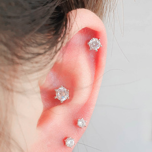 通体纯银超闪个性耳骨钉小众爪钻皓石耳钉925螺丝扣耳堵睡觉免摘