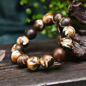 龙涎香"灰琥珀"圆珠手串,持久留香!规格16mm,重34.8克.