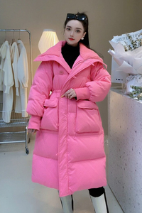 粉红色大翻领羽绒服女冬季2023年新款中长款白鸭绒加厚过膝外套