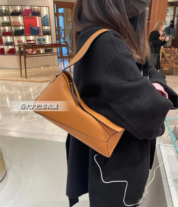 现货loewe罗意威新款女包puzzle hobo手袋单肩包手提包几何腋下包