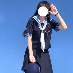 日系女生头像水手服图片