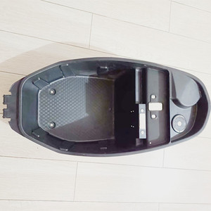 裕泰全能鹰电动车塑件配件外壳坐桶马桶适用雅迪战途绿源壳电瓶车