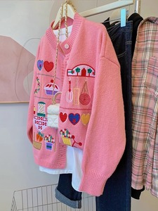 小象自制 粉色毛衣卡通洋气刺绣减龄设计感加厚圆领针织开衫外套