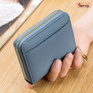 新款真皮时尚多功能短款钱包女士日式小众零钱袋卡包RFID大容量