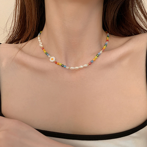 小众设计高级感珍珠花朵锁骨链彩色串珠多巴胺项链女闺蜜森系颈链