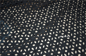 新款黑色六瓣花 镂空刺绣棉布 面料布料 diy手工衣裙布料
