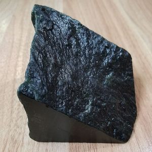 新疆和田玉758g黑碧玉原石雕刻料把件料玉龙河原料油润牌子料山料