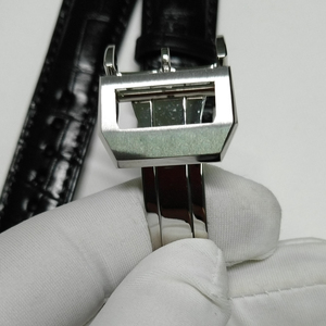 万国代用折叠扣