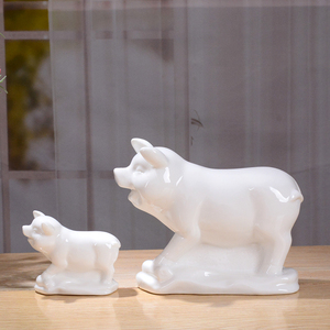 陶瓷猪摆件白色十二生肖招财福贵猪工艺品现代家居客厅玄关摆设