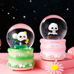 可爱熊猫发光水晶球音乐盒创意发光发亮八音盒儿童学生节日礼物