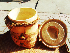 西双版纳巨龙竹茶罐工艺品老竹根茶叶罐根筒独特怪异无漆竹制品