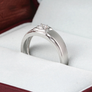 一搏千金钻石戒指