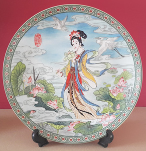 中国皇家景德镇瓷器艺术家赵惠民 中国百花仙女 莲花仙女 挂盘