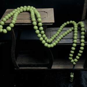 大美新疆金丝玉戈壁玉地表料天然绿泥石玉108颗手持项链手链
