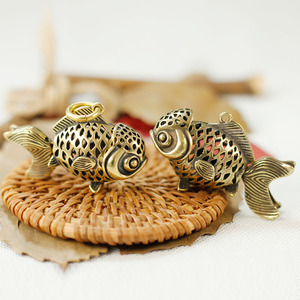 创意黄铜镂空鱼钥匙扣挂件头尾可以动年年有余男女装饰包包挂饰鱼