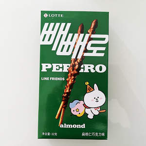绿棒乐天扁桃仁巧克力棒32g韩国进口零食品饼干果仁杏仁味箱40盒