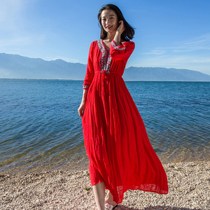 云南西藏新疆沙漠旅游草原红裙适合去青海湖茶卡盐湖拍照的连衣裙